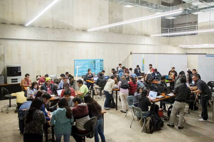 12033014_421222111412217_8222483111499141350_n